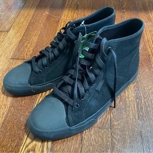 NWT DC Men’s Manual High Top Skate Shoe